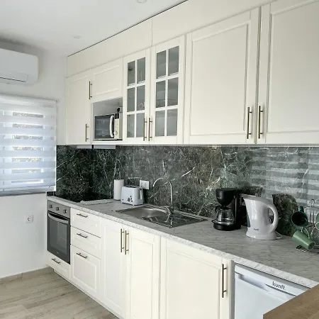 Apartament Our Charming House *