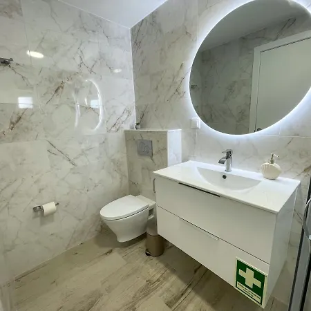 Our Charming House アパート