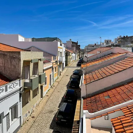 アパート Our Charming House